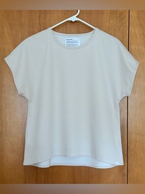 Ministry of Supply Women’s Fusion Reversible Top Cream Short Sleeve M